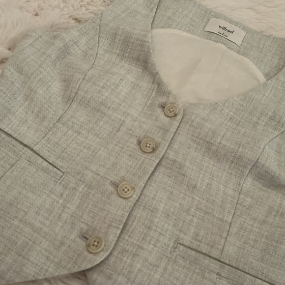 Aritzia - Wilfred Desire  Vest - Picture 5 of 9